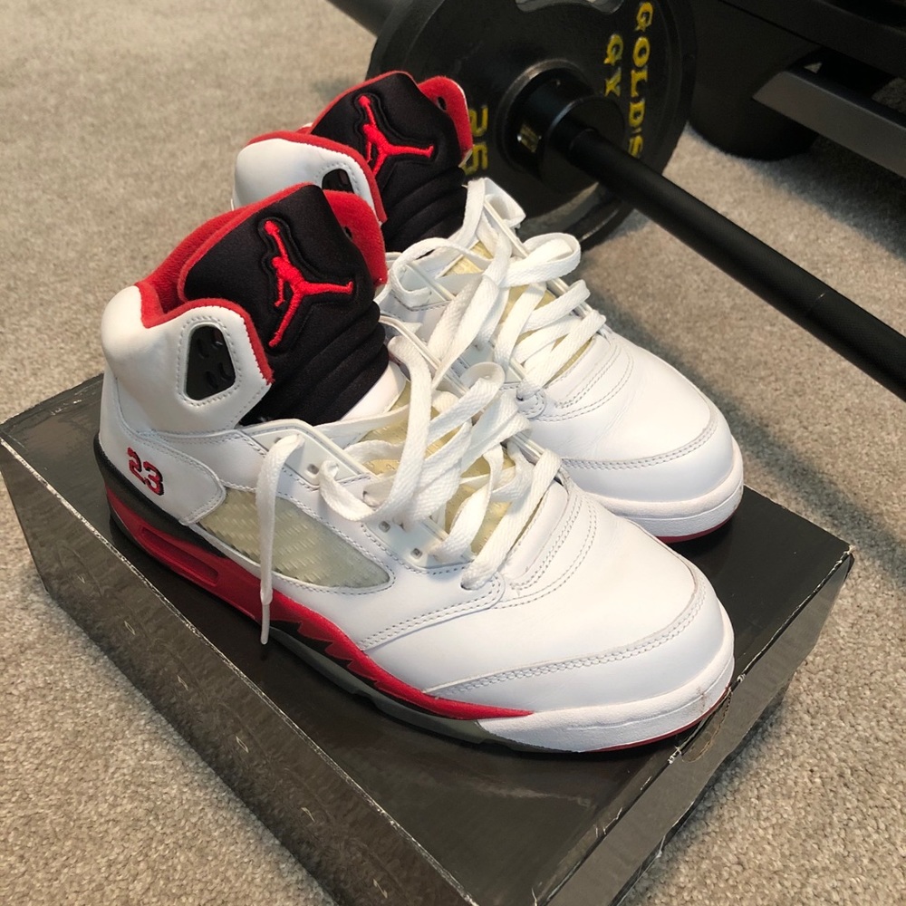 Men’s Air Jordan Retro 5’s